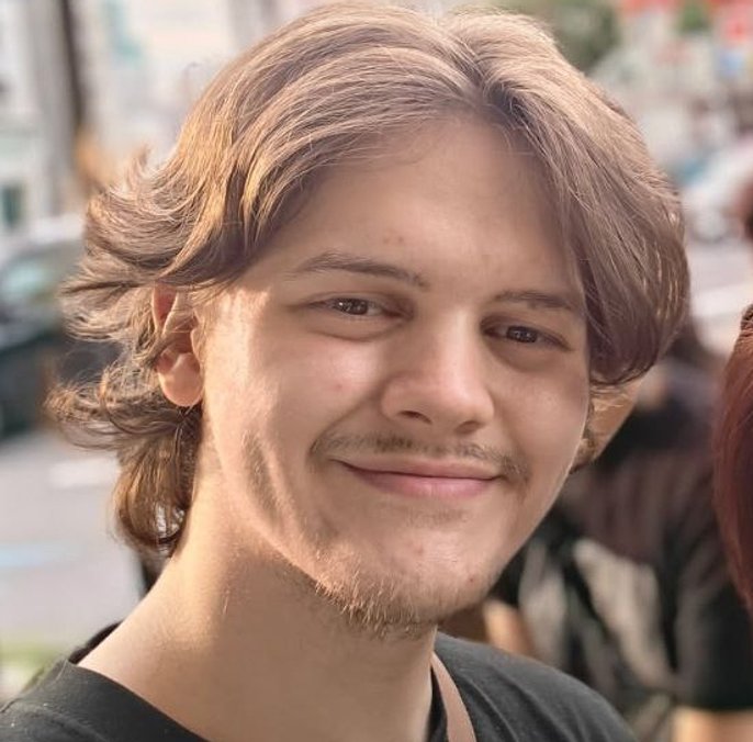 Desmond Bradford headshot